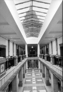Photo of the capitol build hallway